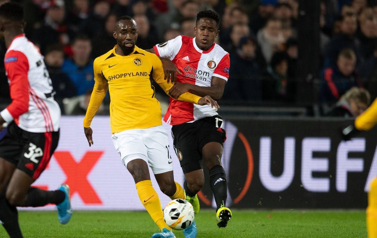 一路承受着 一路承受着